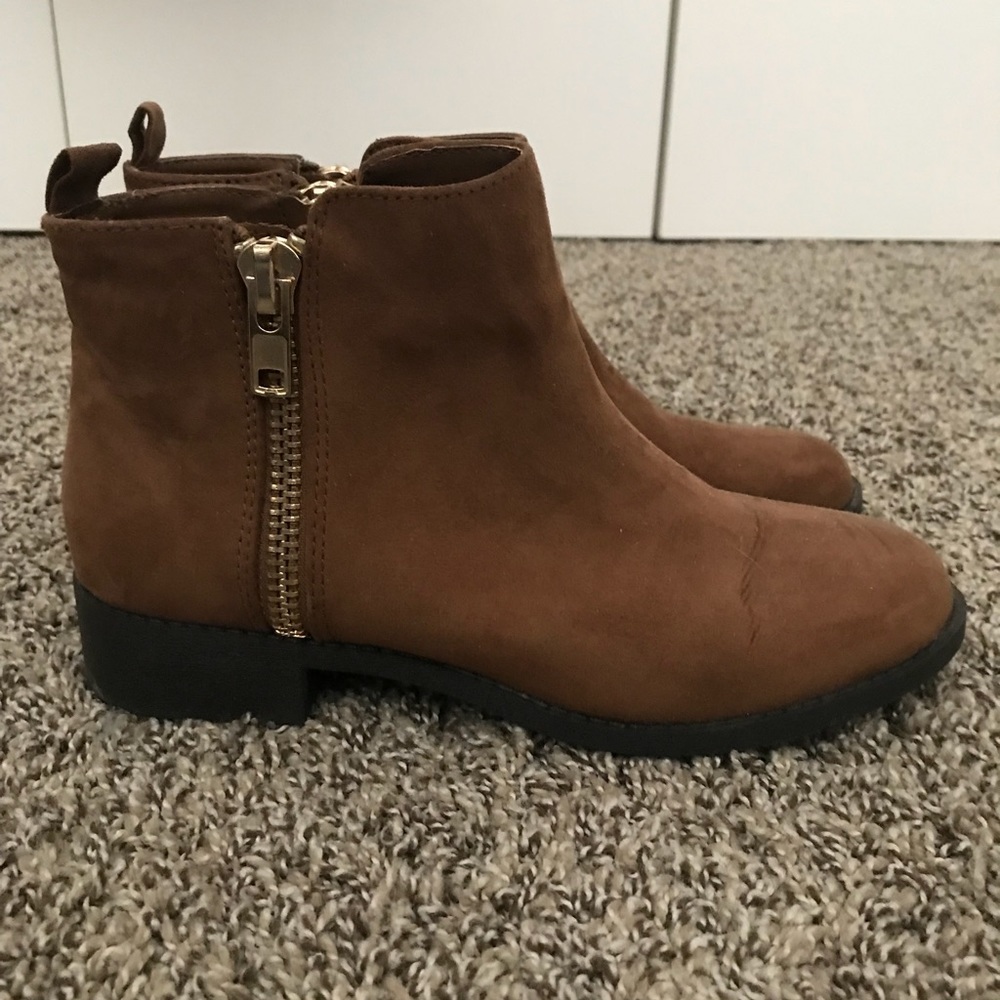 brown suede boots